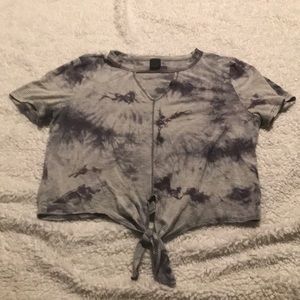 Women’s Tiedye Top